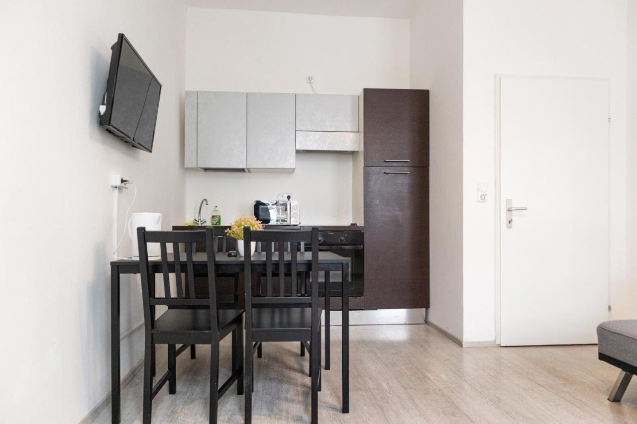 Pleasant 2br - Perfect For Long Wien